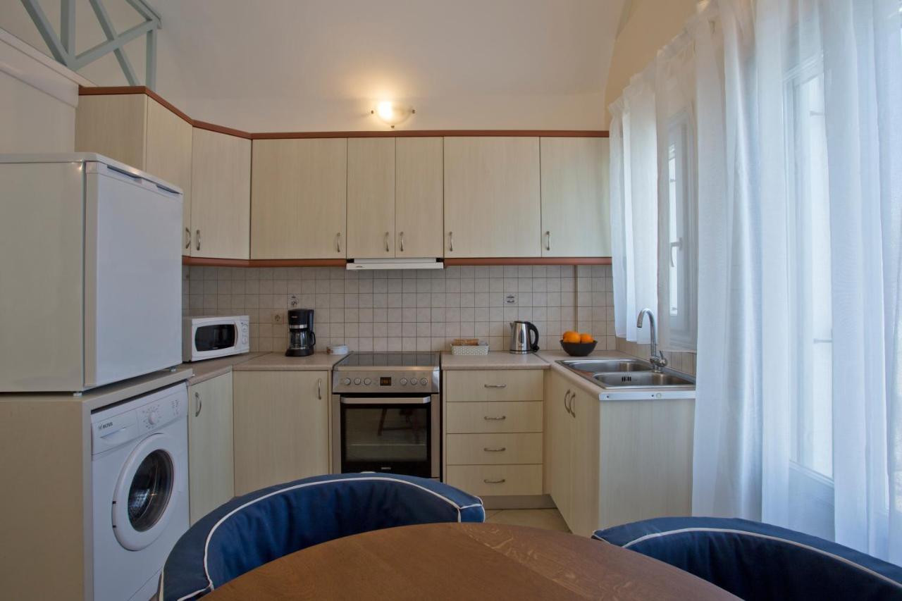 Santorini Med Homes - Sunday Apartment Mesaria Extérieur photo