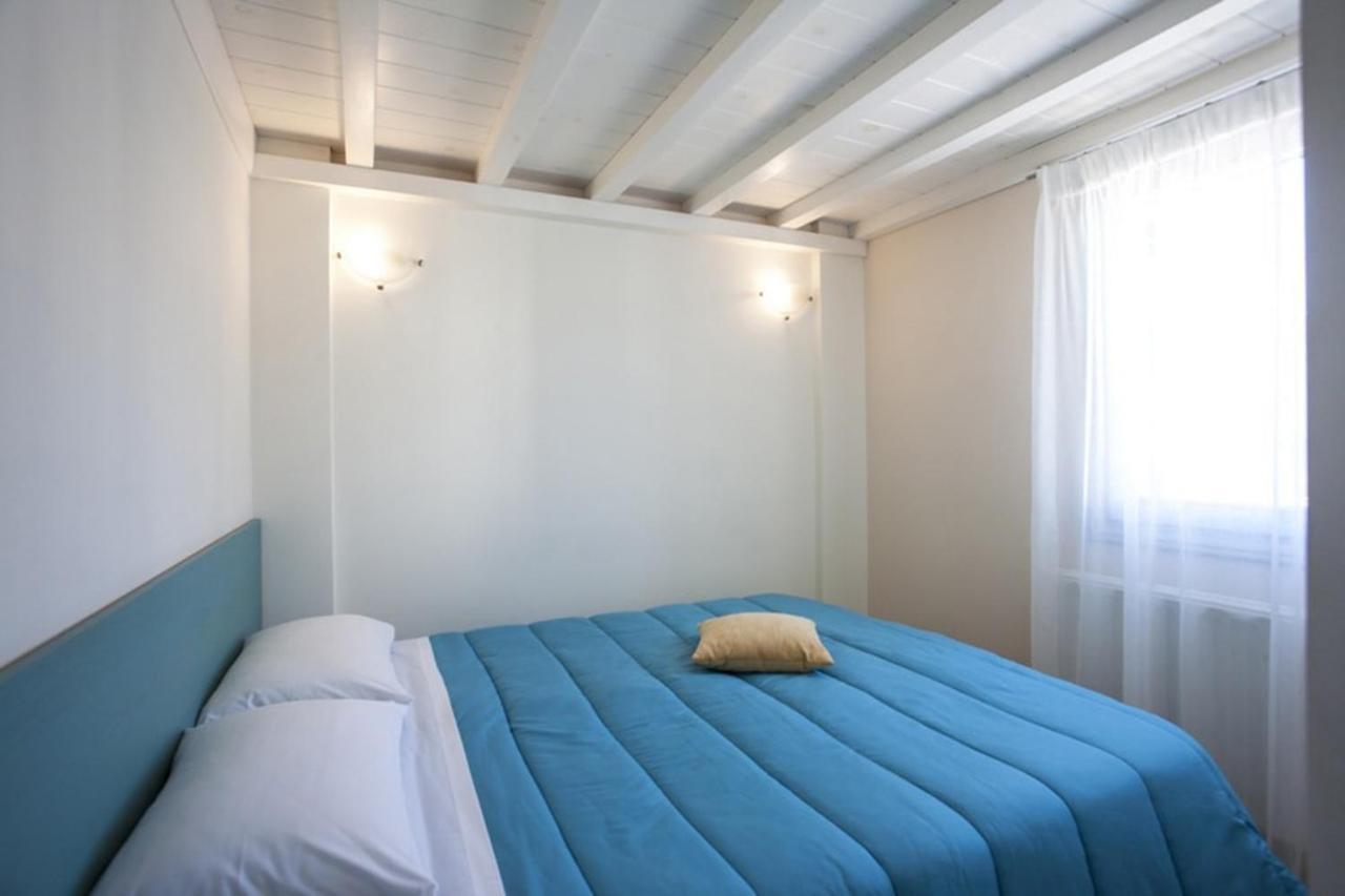 Santorini Med Homes - Sunday Apartment Mesaria Extérieur photo